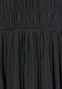 Minimum AURALINE Robe En Jersey Black Femme -Minimum Soldes Magasin f51131d79e8b4c92b38c0048a7651350