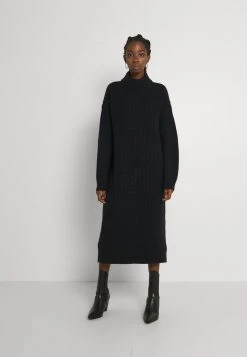 Minimum PIPPALIKA Robe Pull Black Femme