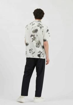 Minimum Homme RASMOS Chemise White Asparagus -Minimum Soldes Magasin fde1536d3e0547be8528e45f2a191599